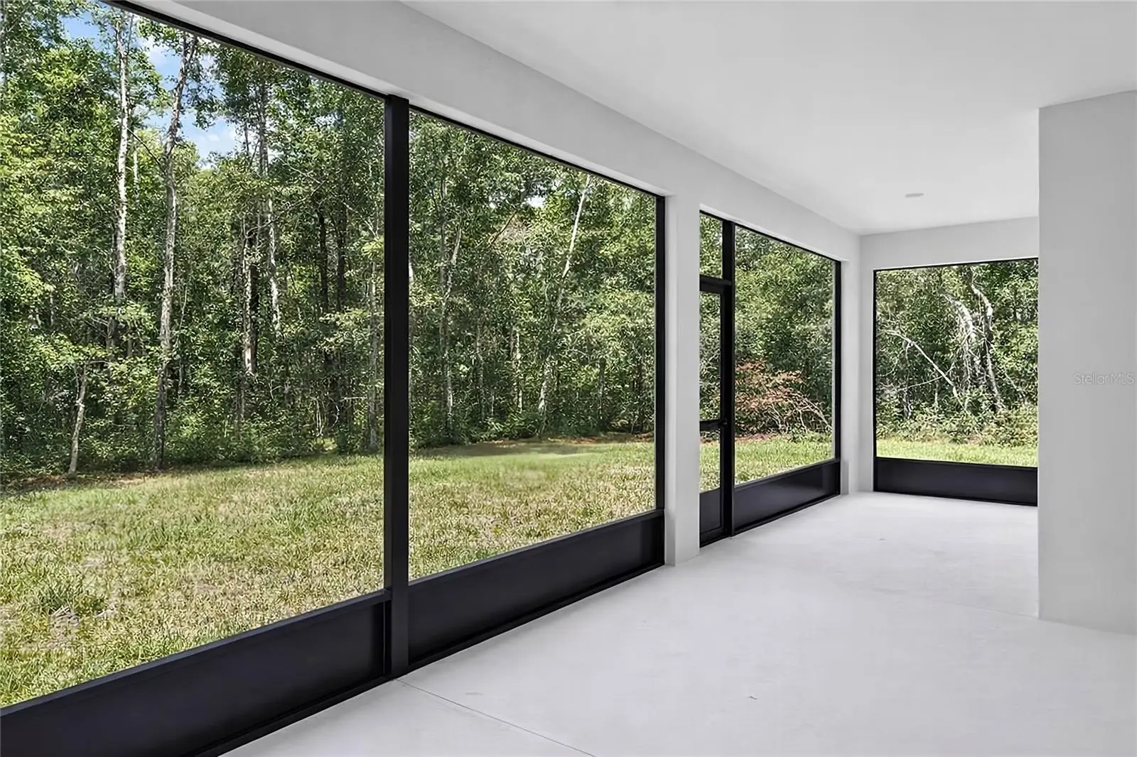1704 Magnolia Bluff Cir, FL