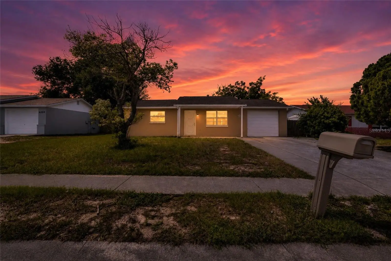 6318 Baldwyn Avenue, FL