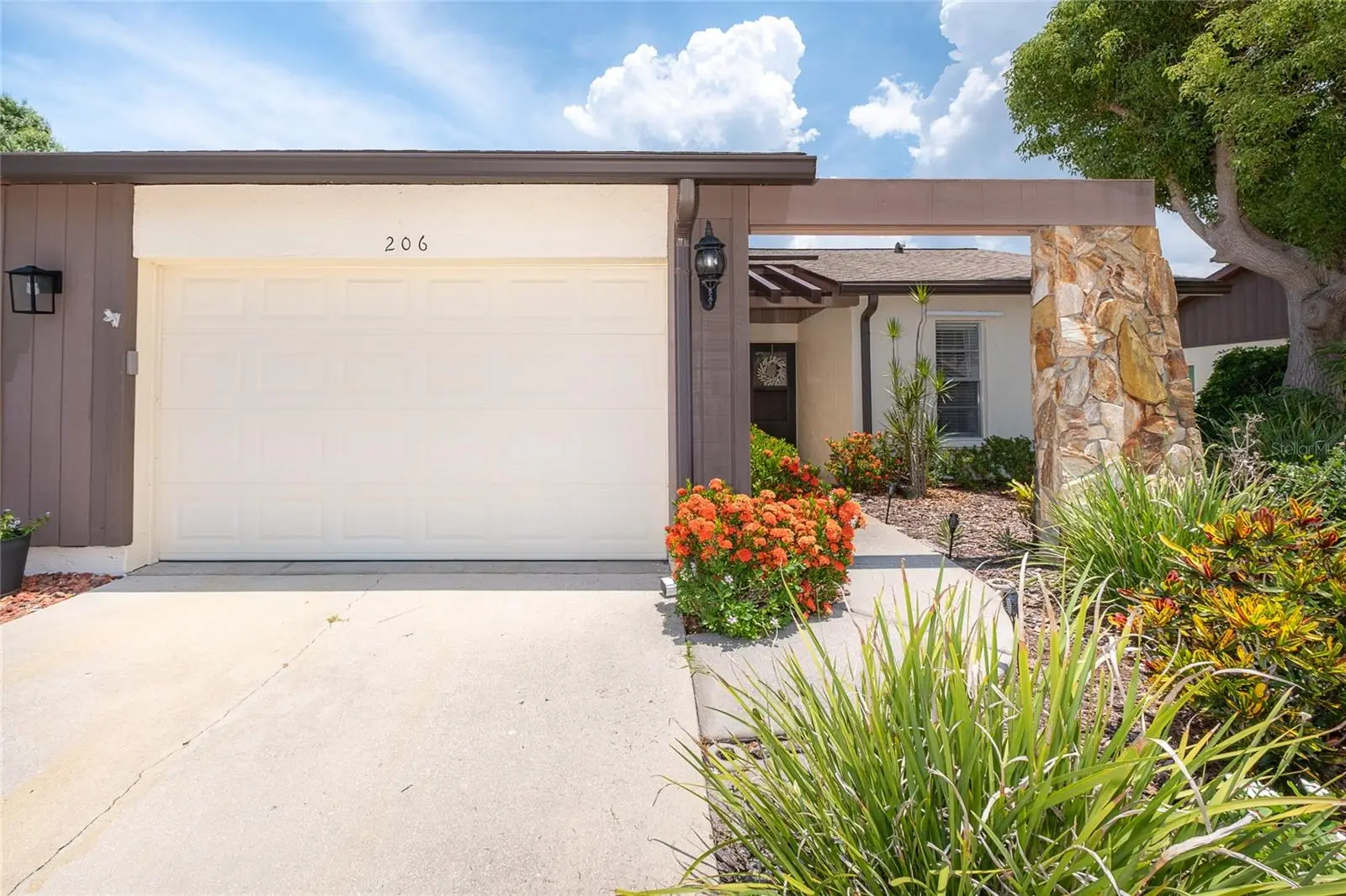 206 Aspen Street, FL