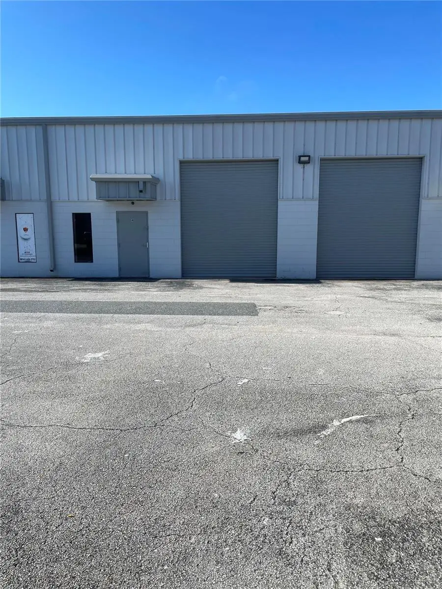 5525 Commerce Drive, FL