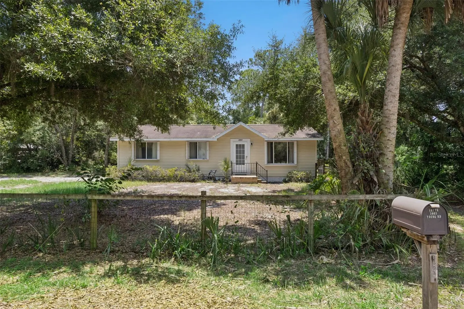 3803 Young Road, FL