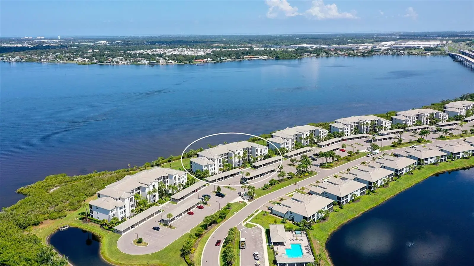 910 Tidewater Shores Loop, FL