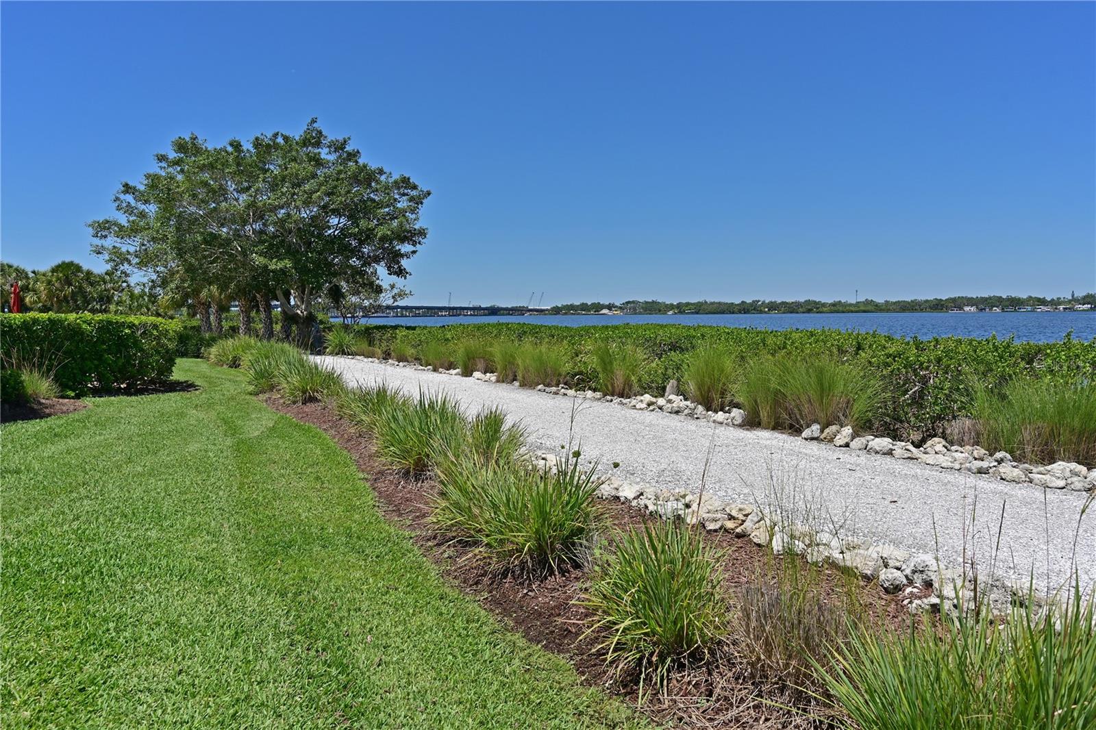 910 Tidewater Shores Loop, FL