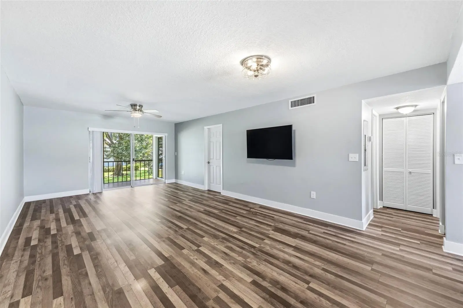 126 Cypress Court, FL