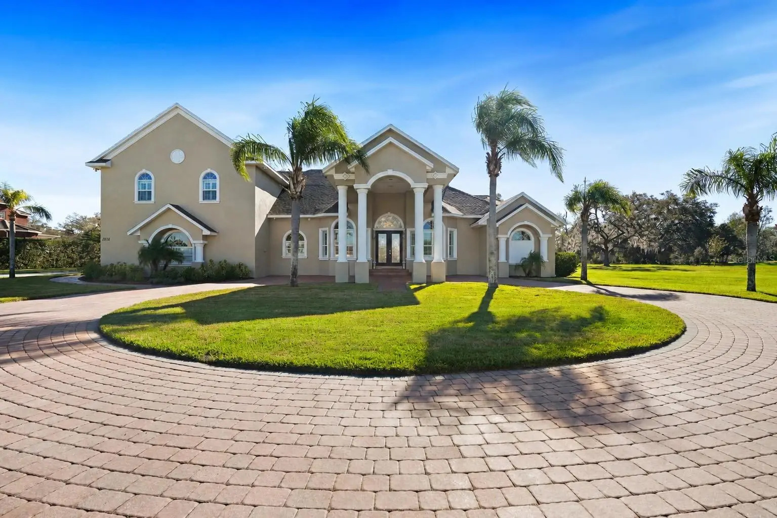 11518 Hammock Oaks Court, FL