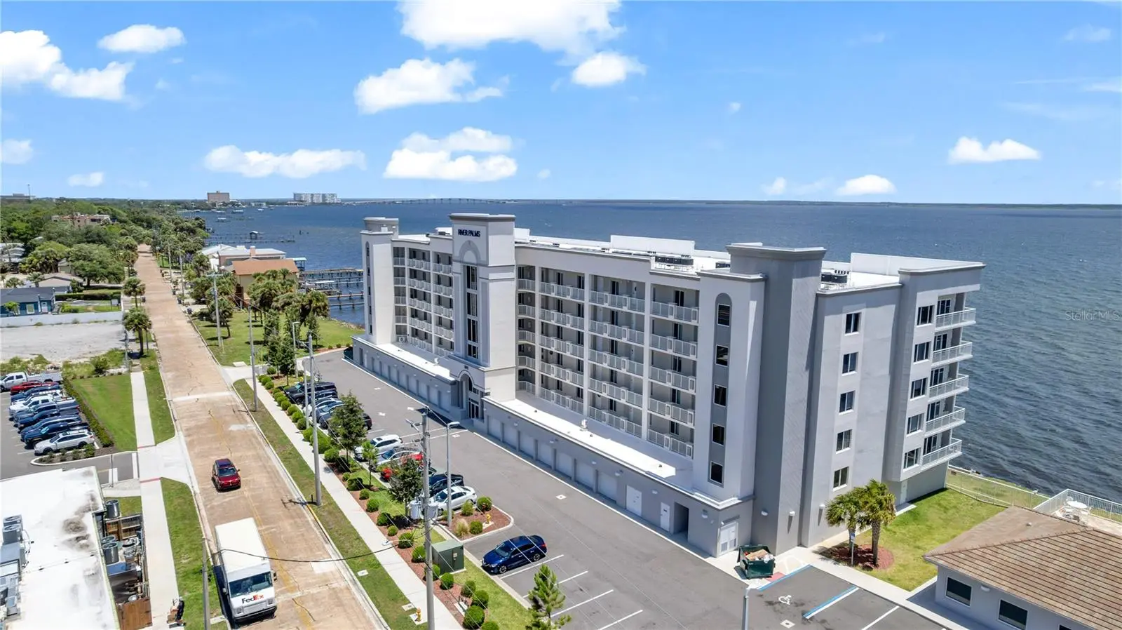 1805 Riverside Drive, FL
