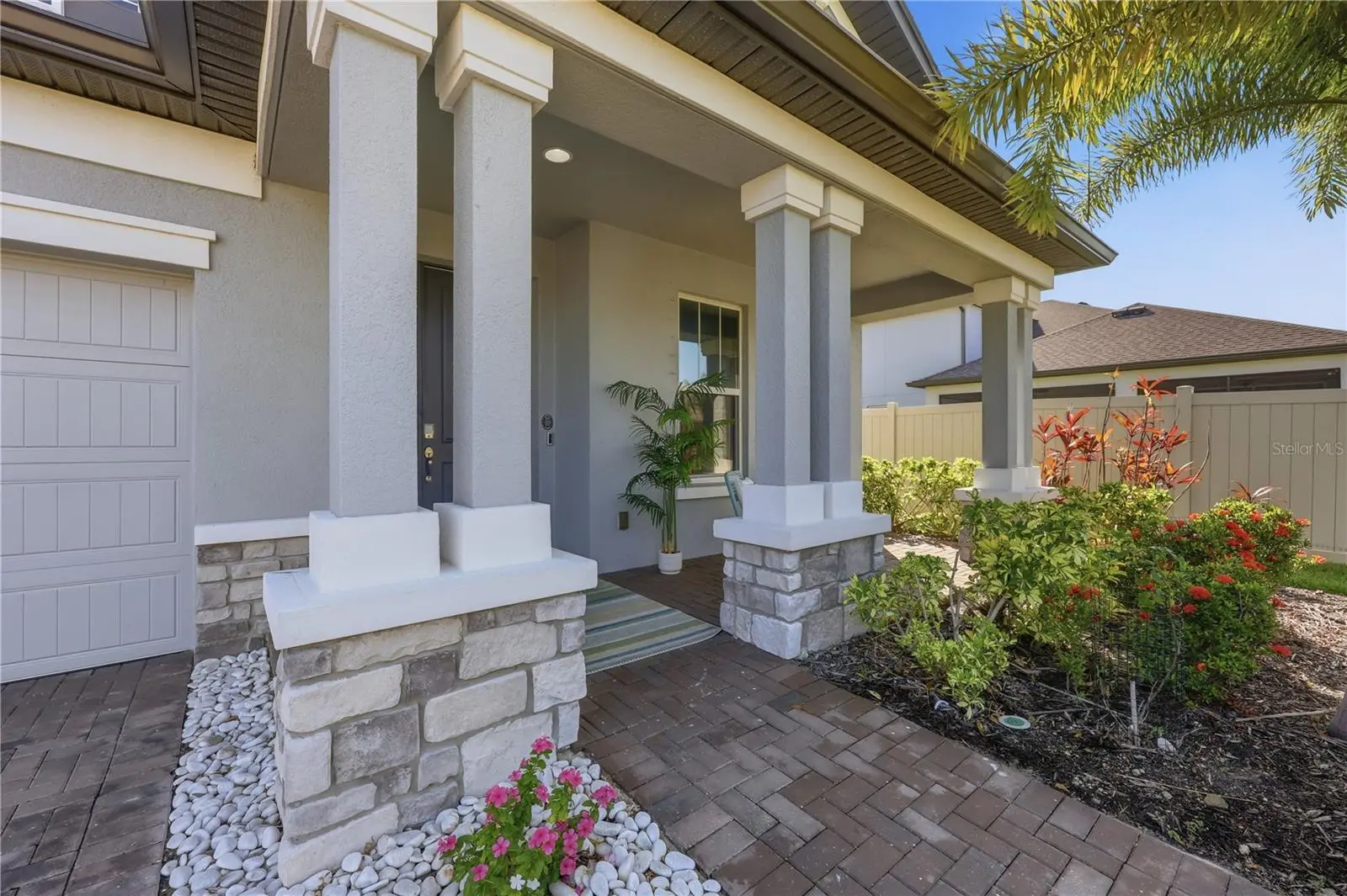 5542 Native Henna Court, FL