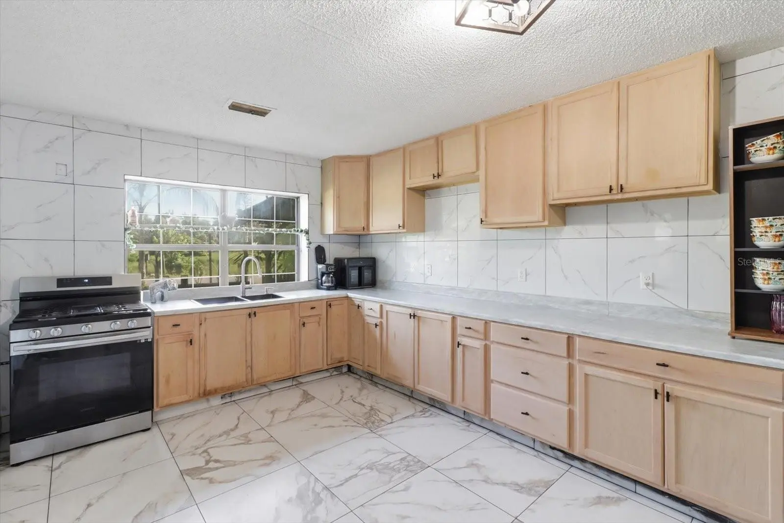 1736 26th Place, FL
