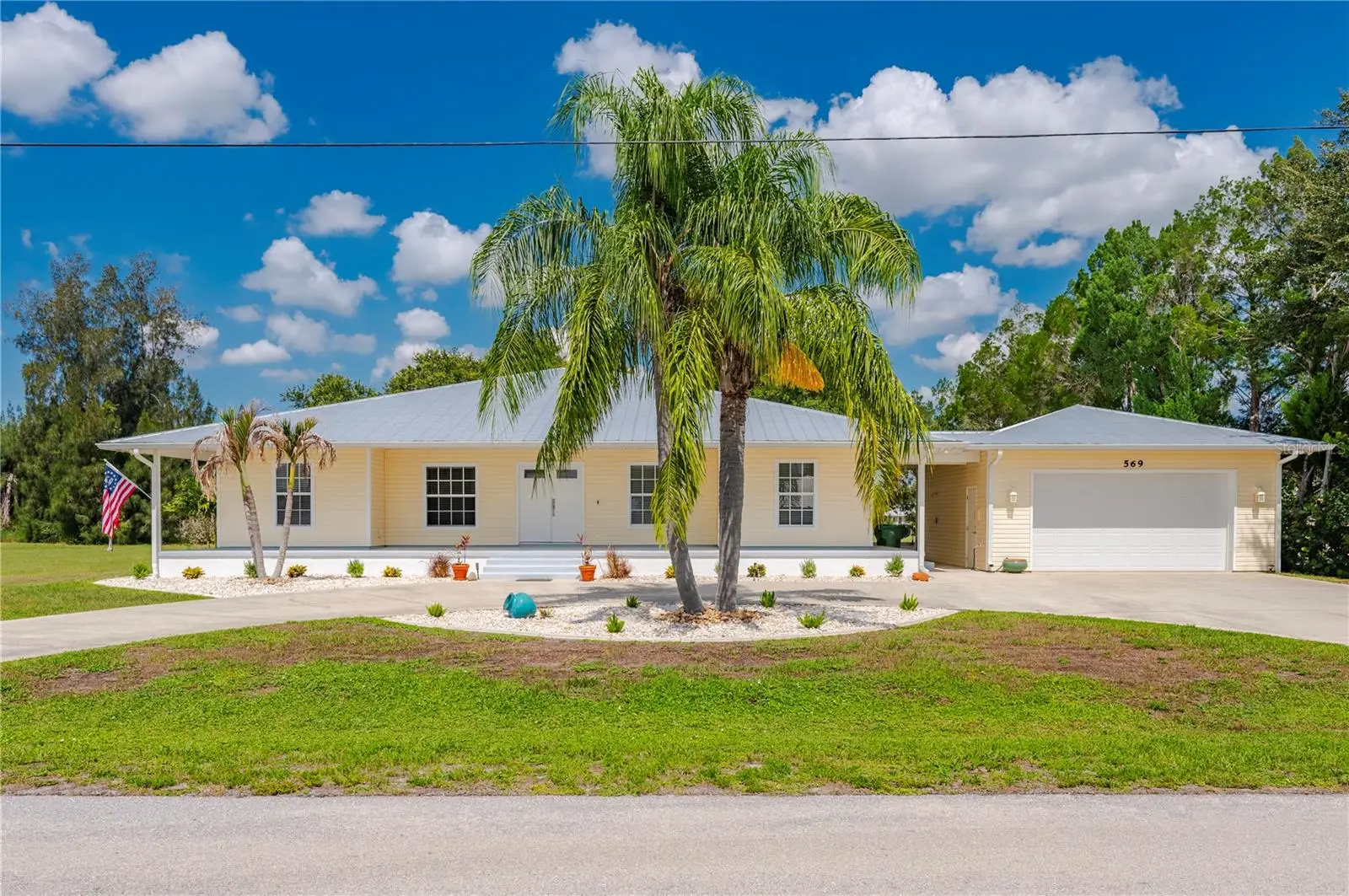 569 Rio Vista Avenue, FL