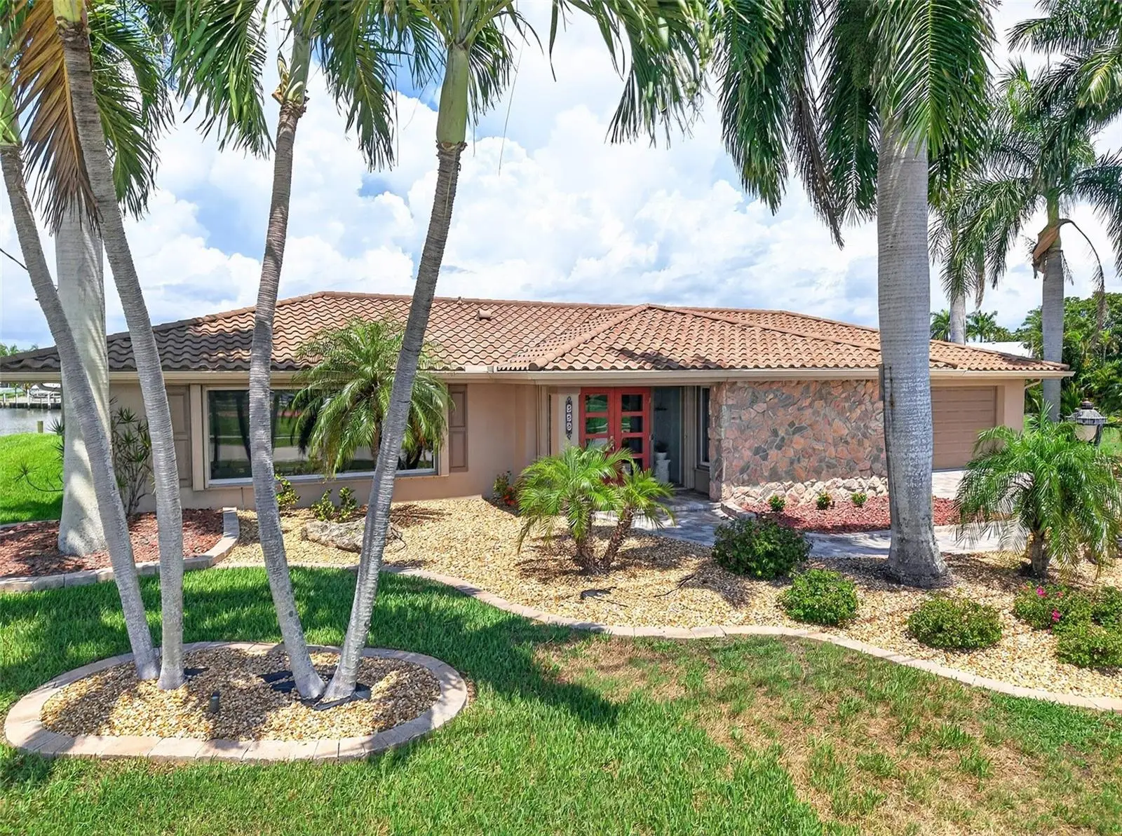 359 Bal Harbor Boulevard, FL