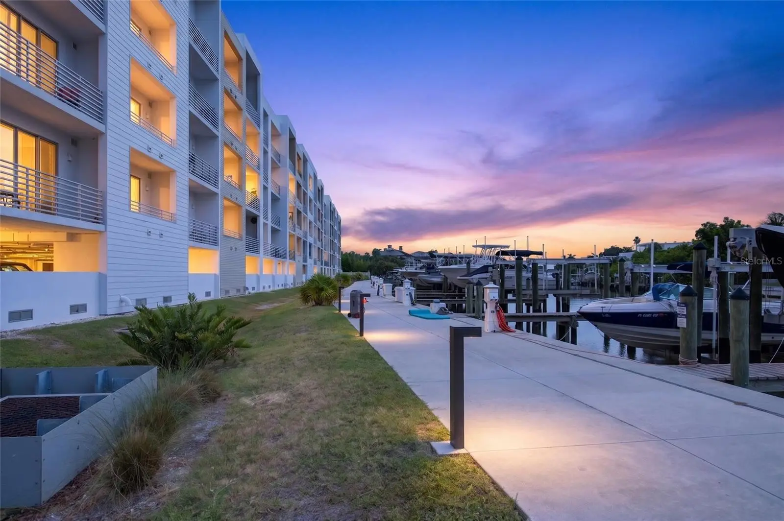 1709 Tamiami Trail, FL