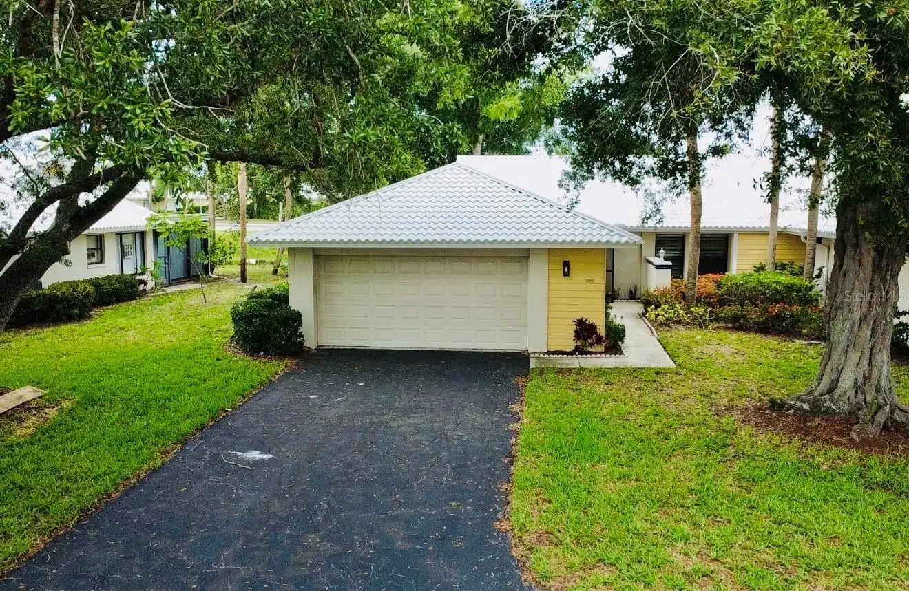339 Pembroke Lane, FL
