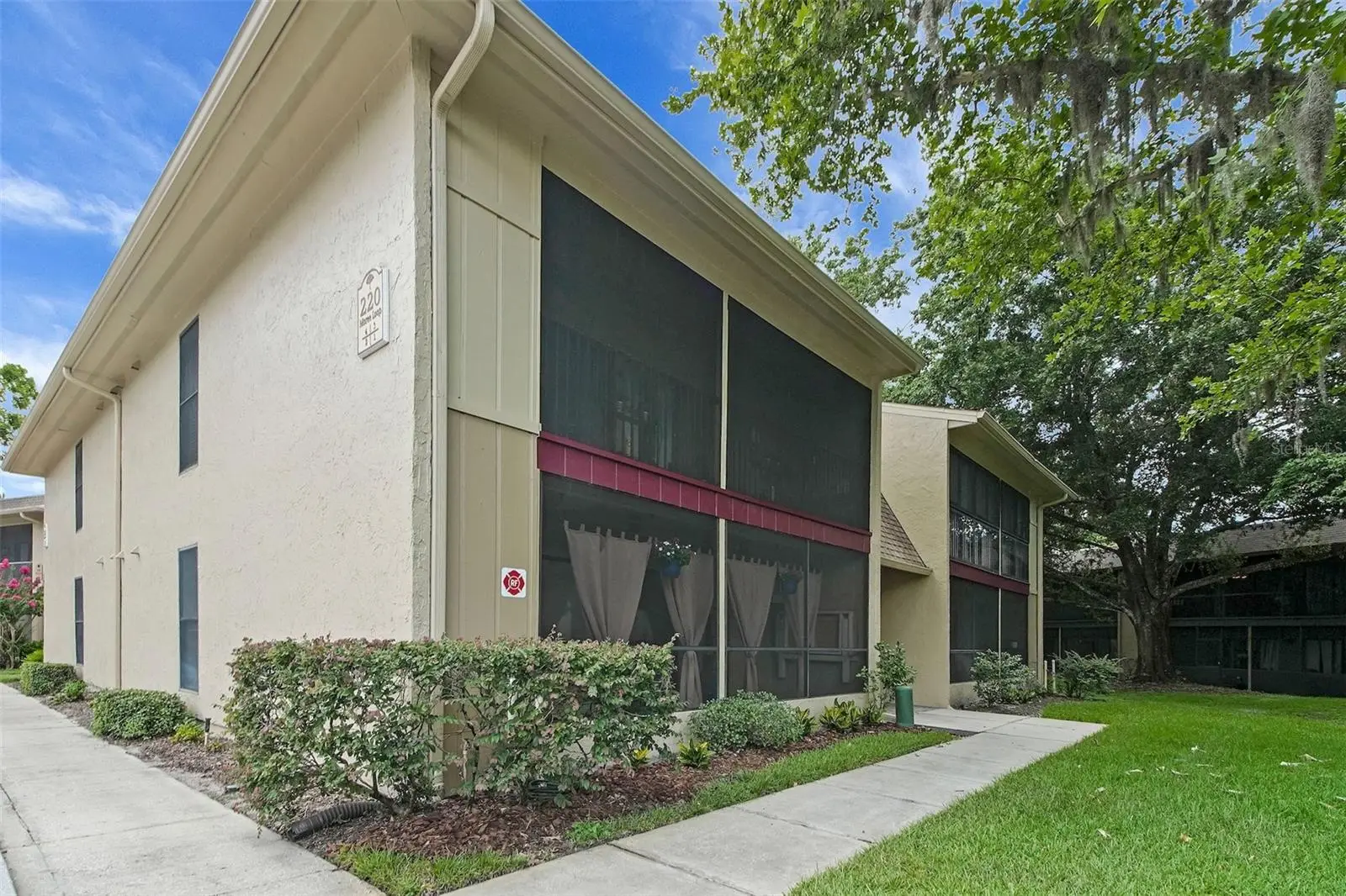 220 Moree Loop, FL