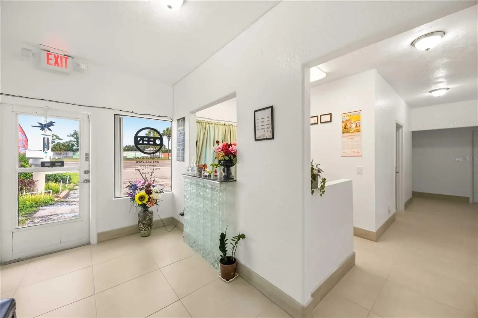 2081 Tamiami Trail, FL