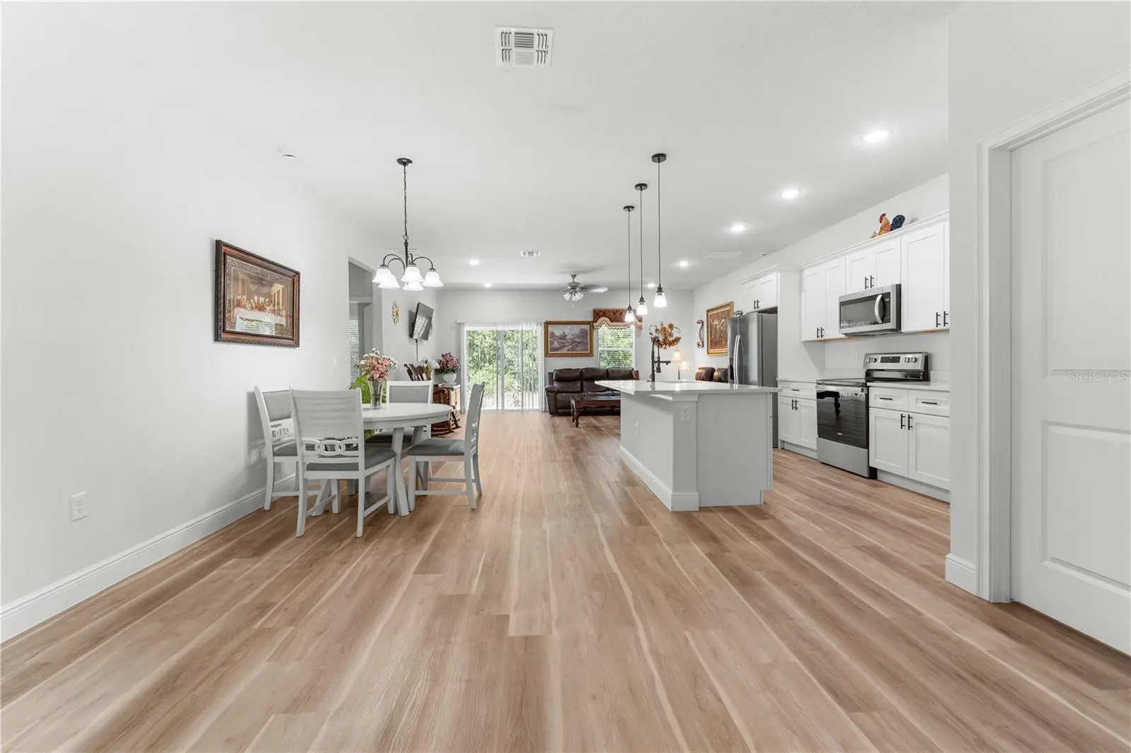 768 Marion Oaks Manor, FL