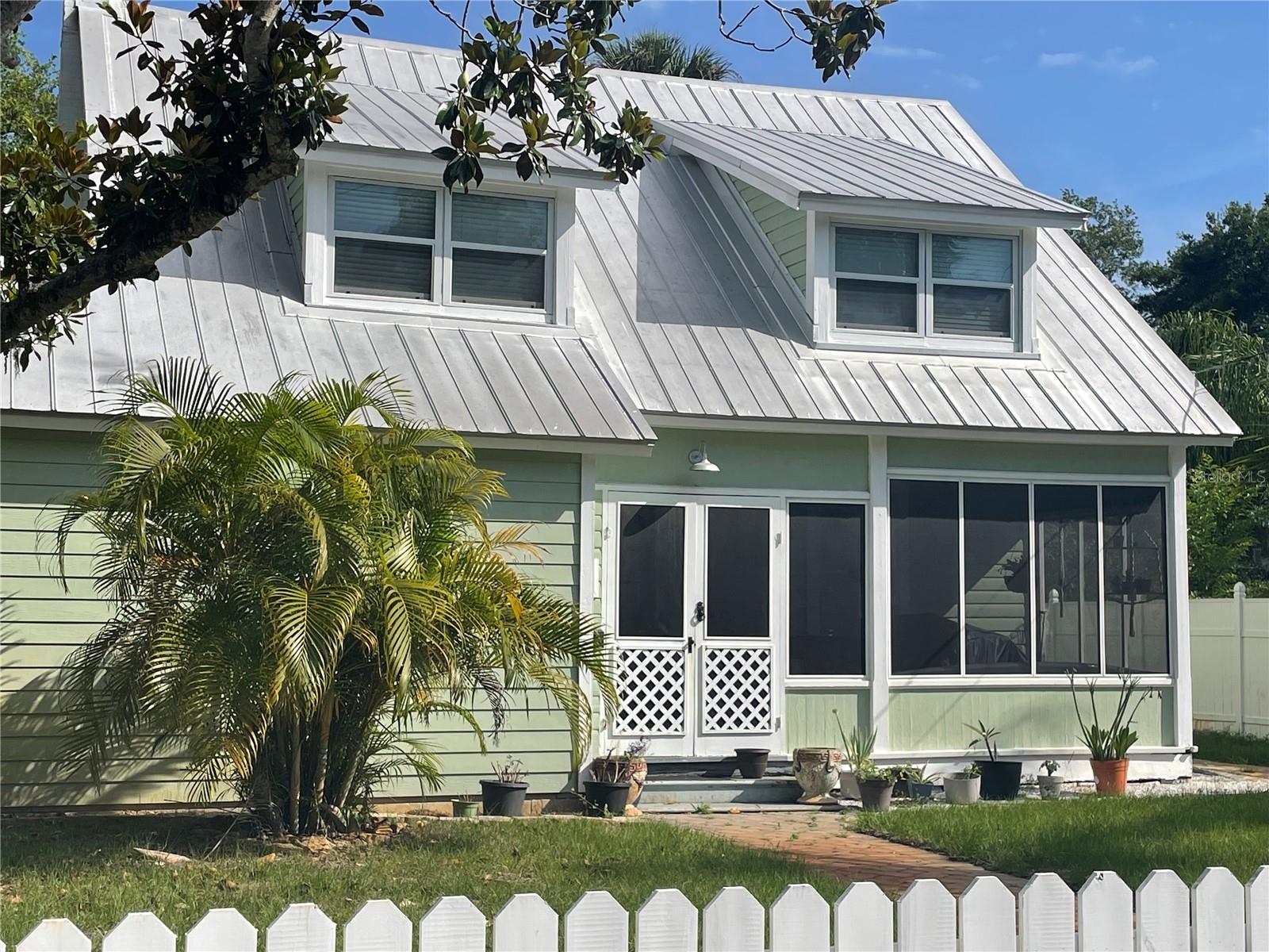 305 Mary Avenue, FL