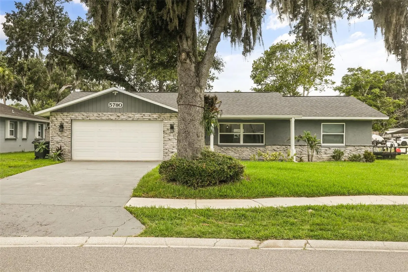 5780 Devon Street, FL