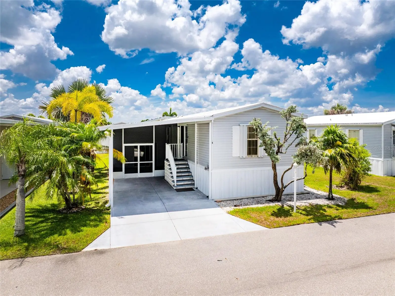 10 Holland Drive, FL