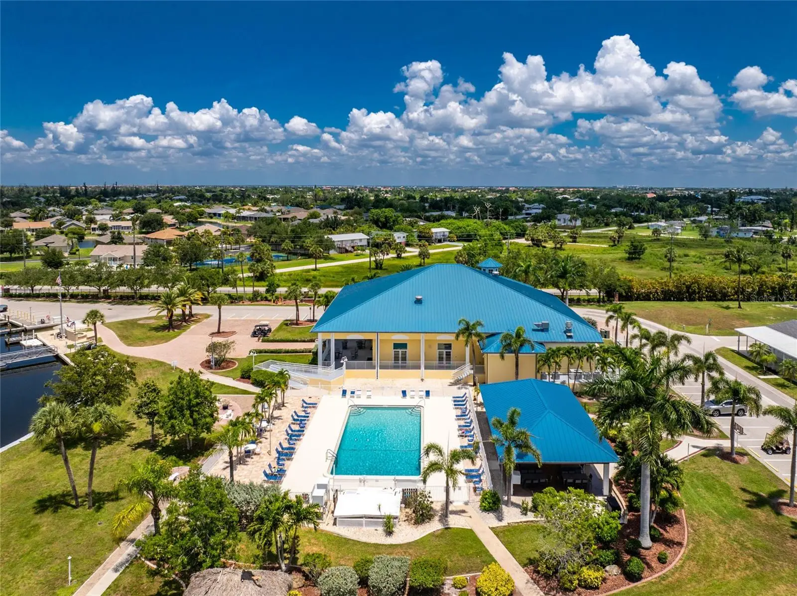 10 Holland Drive, FL