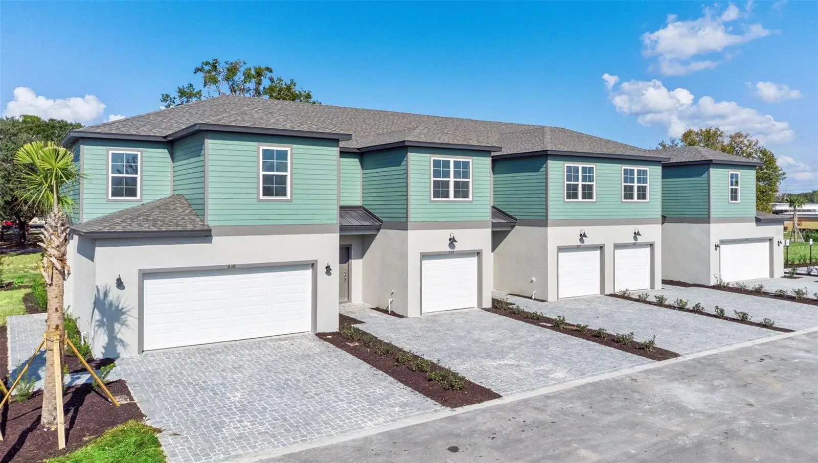 2294 Red Pine Court, FL