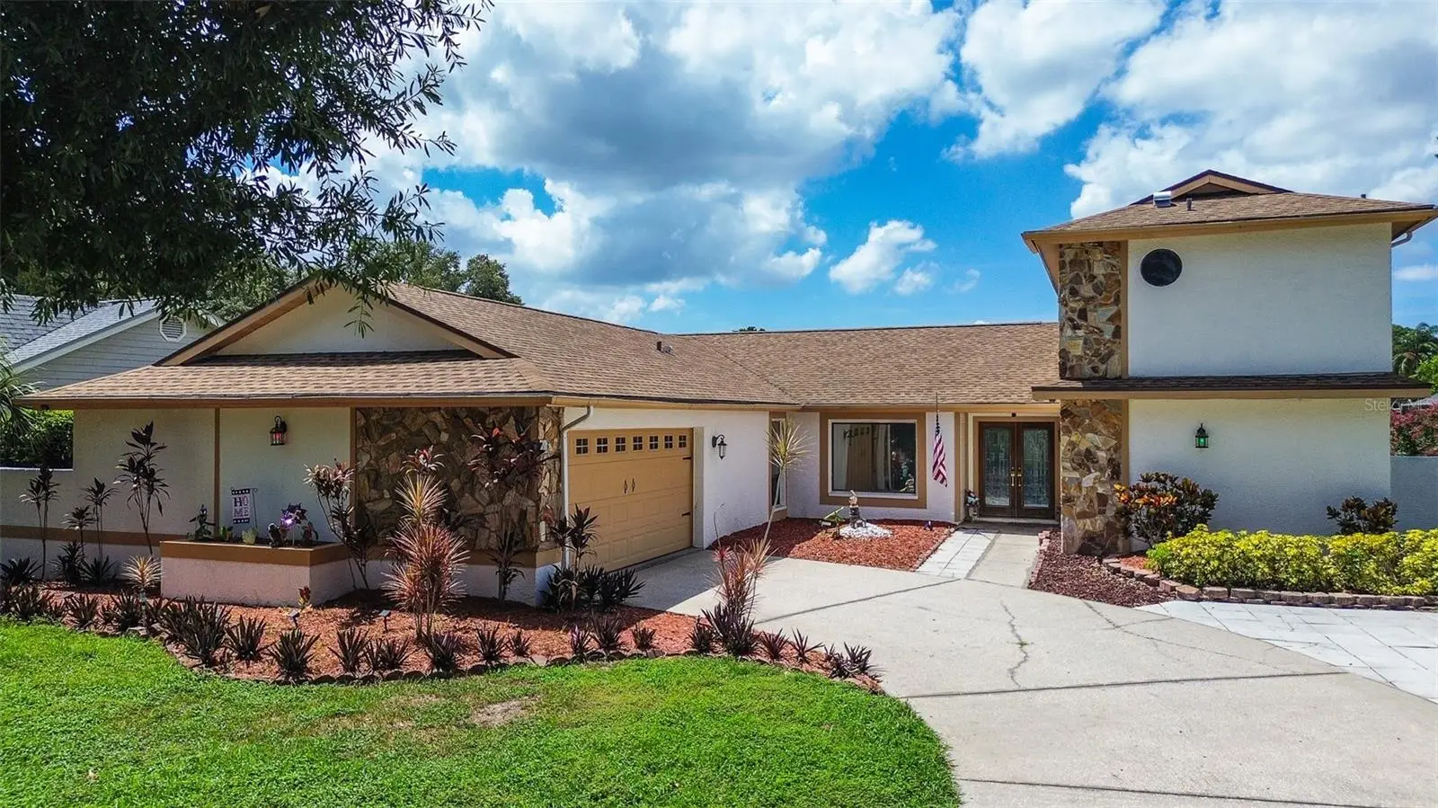 2876 Lake Valencia Boulevard, FL