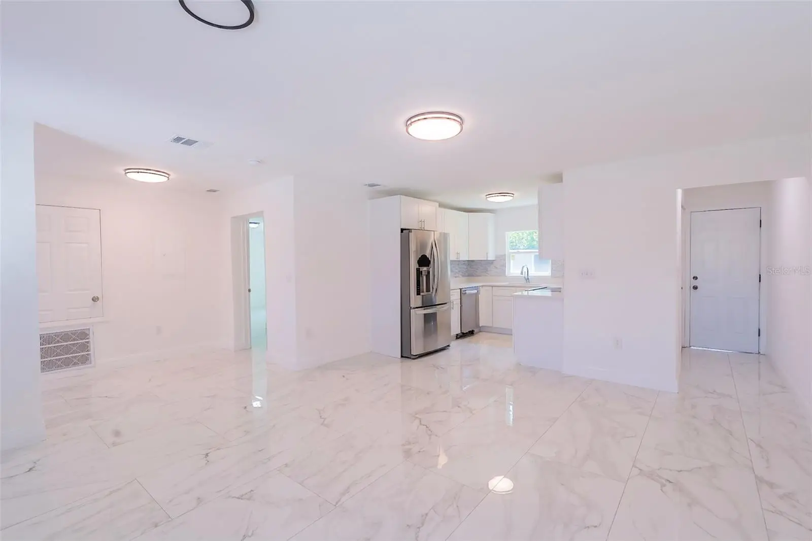 689 Bethune Avenue, FL