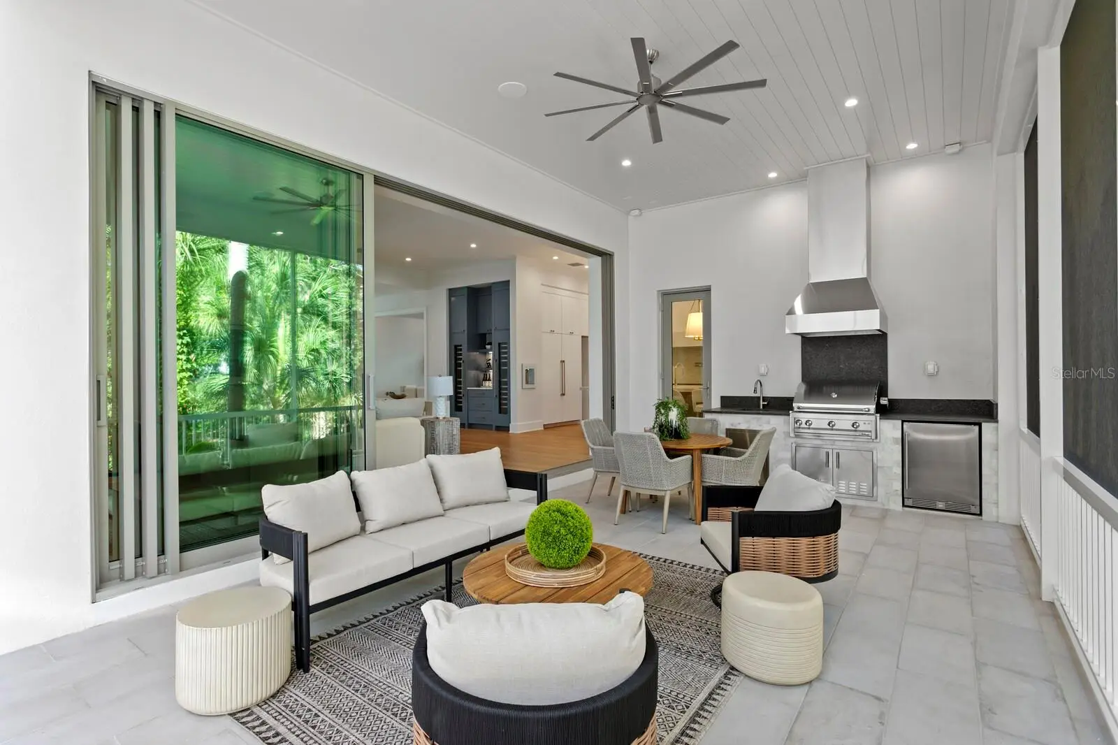 423 Royal Poinciana Drive, FL