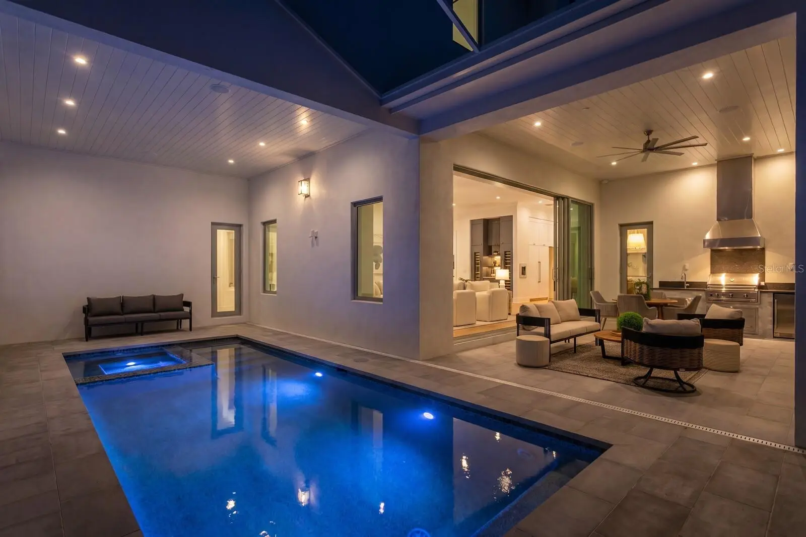 423 Royal Poinciana Drive, FL