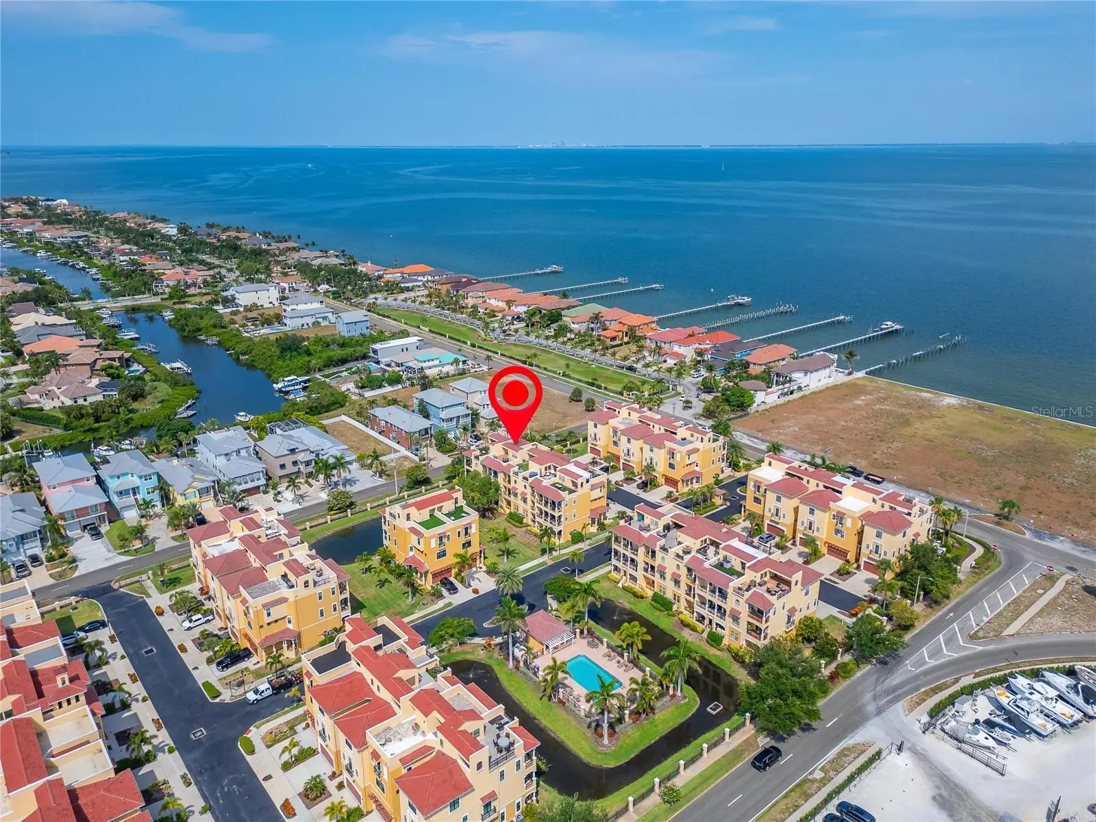 6407 Mayra Shores Lane, FL