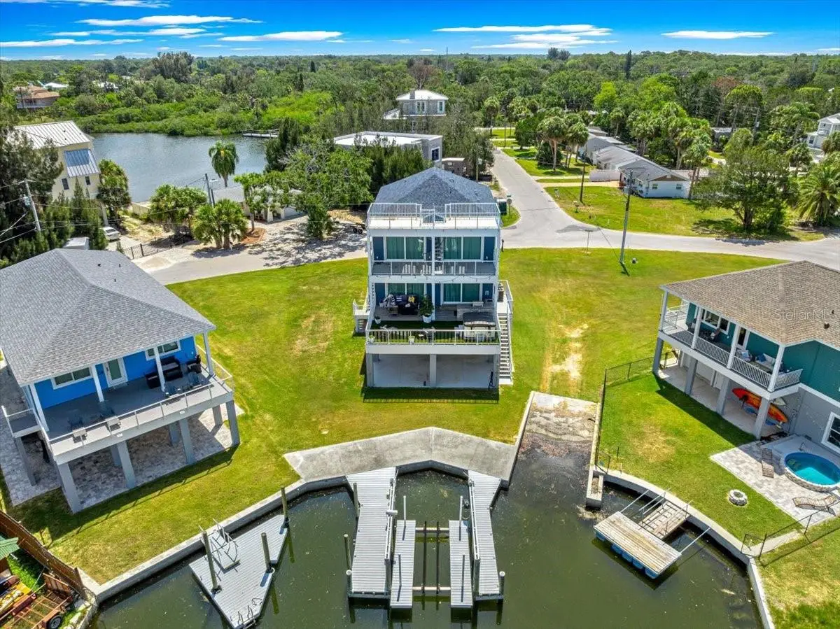 6812 Driftwood Drive, FL