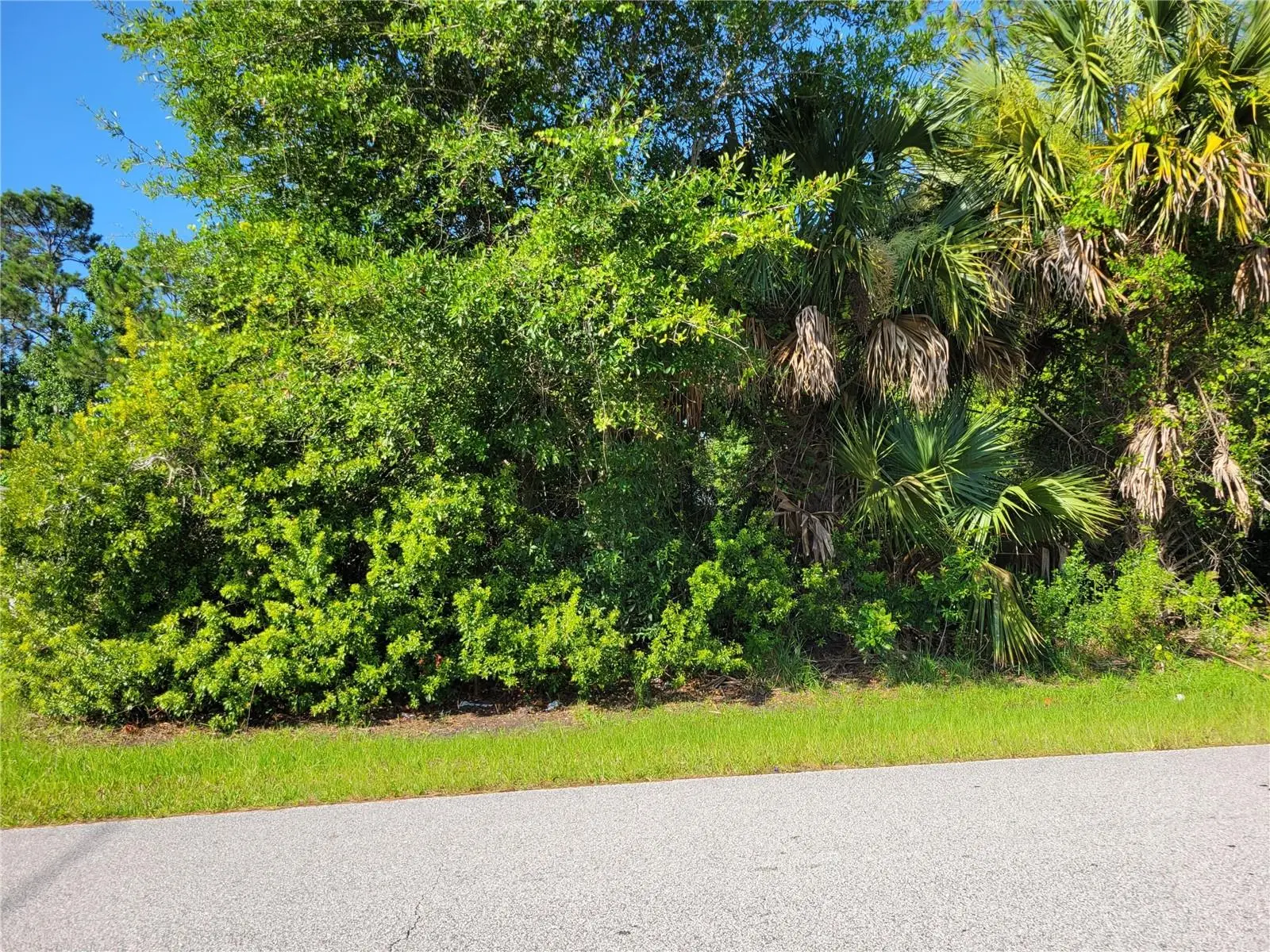 106 Rolling Sands Drive, FL
