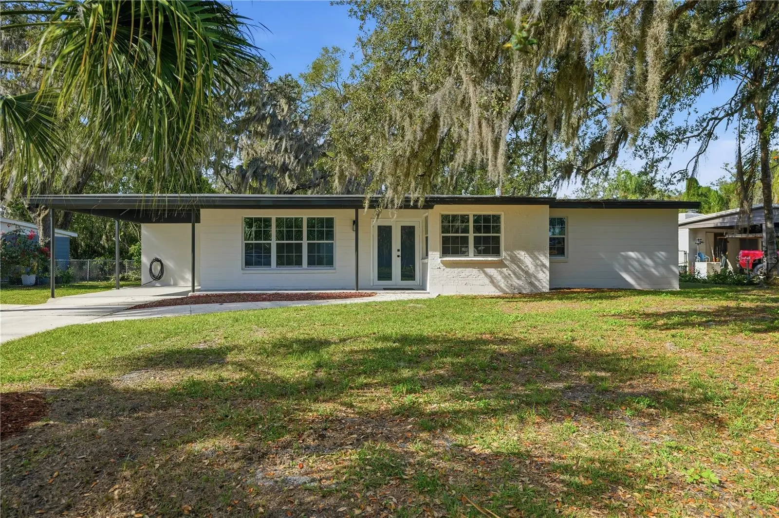 707 Aberdeen Circle, FL