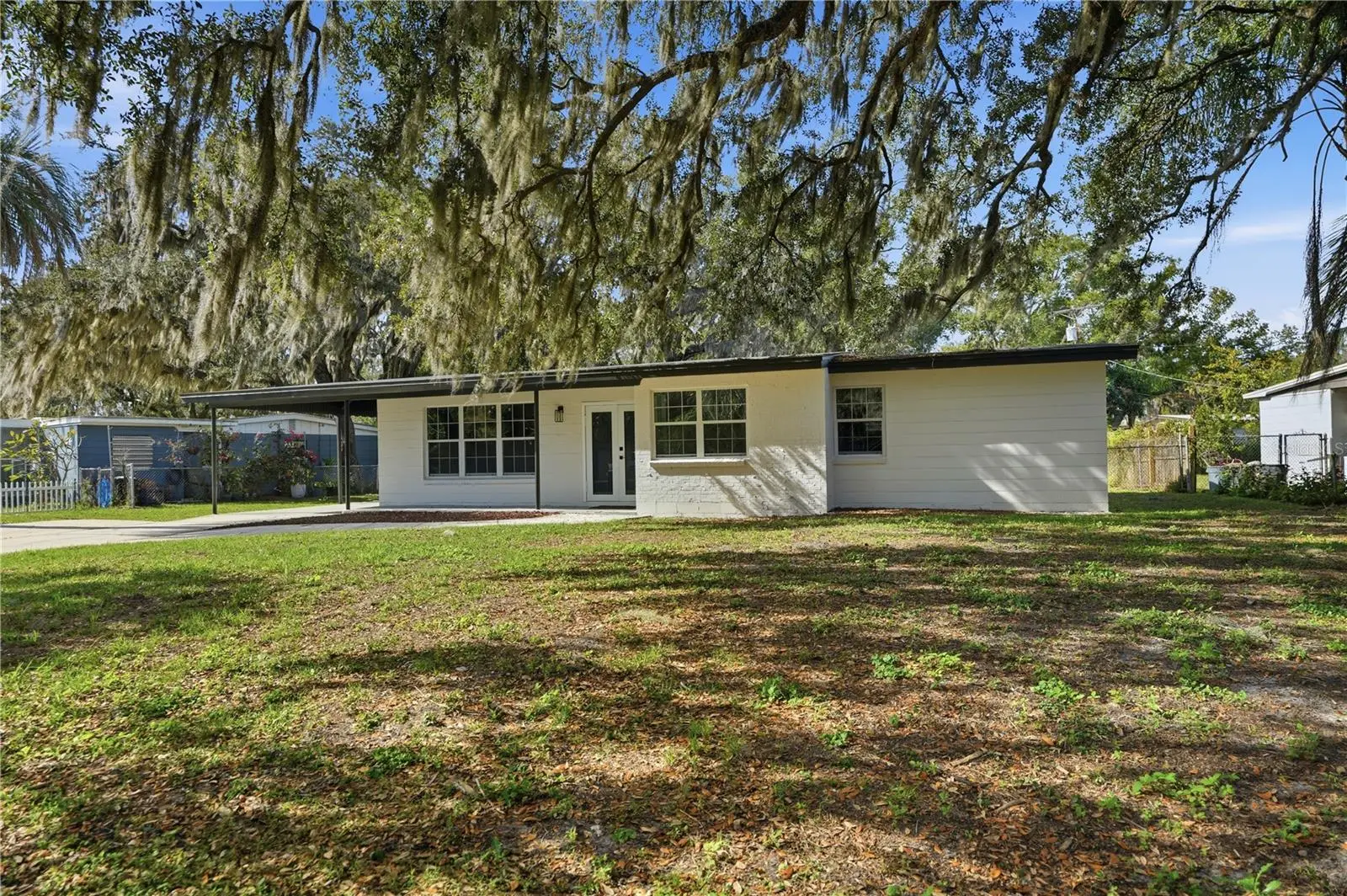 707 Aberdeen Circle, FL