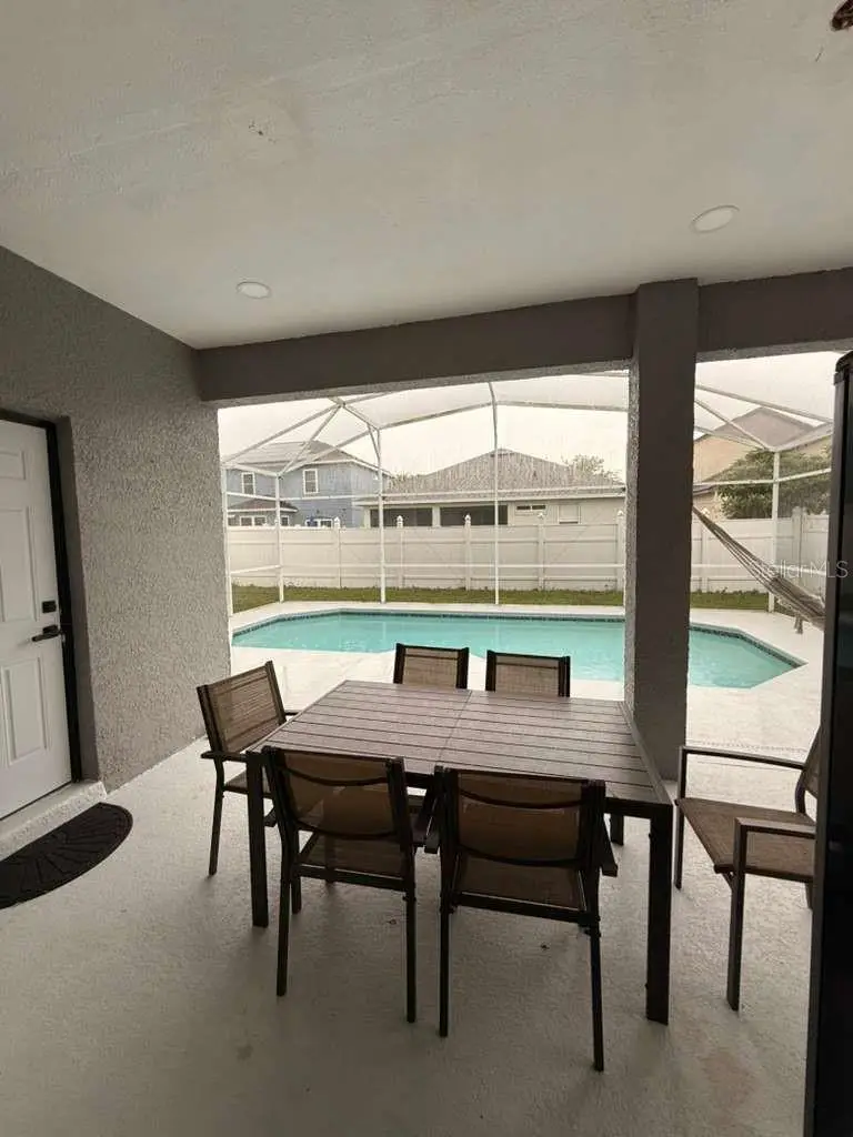 15020 Lake Azure Drive, FL