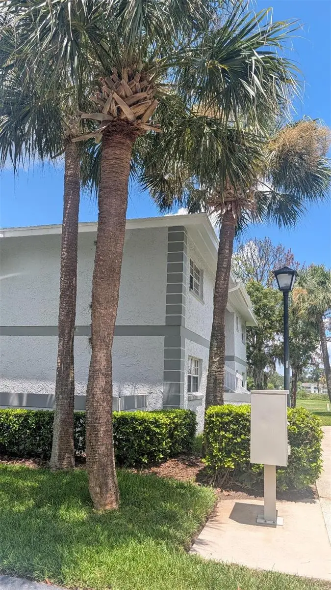 458 Fairways Circle, FL