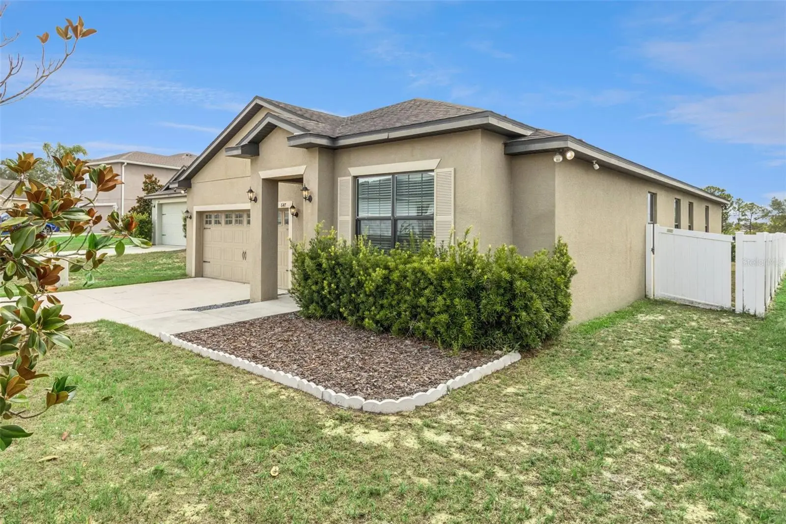 647 Chicago Way, FL