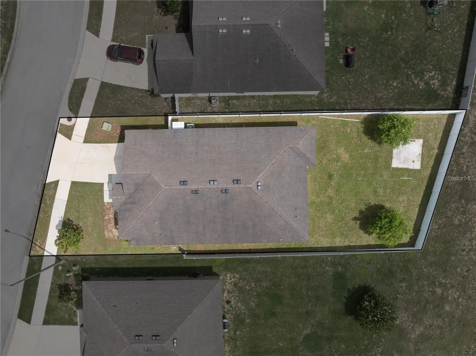 647 Chicago Way, FL