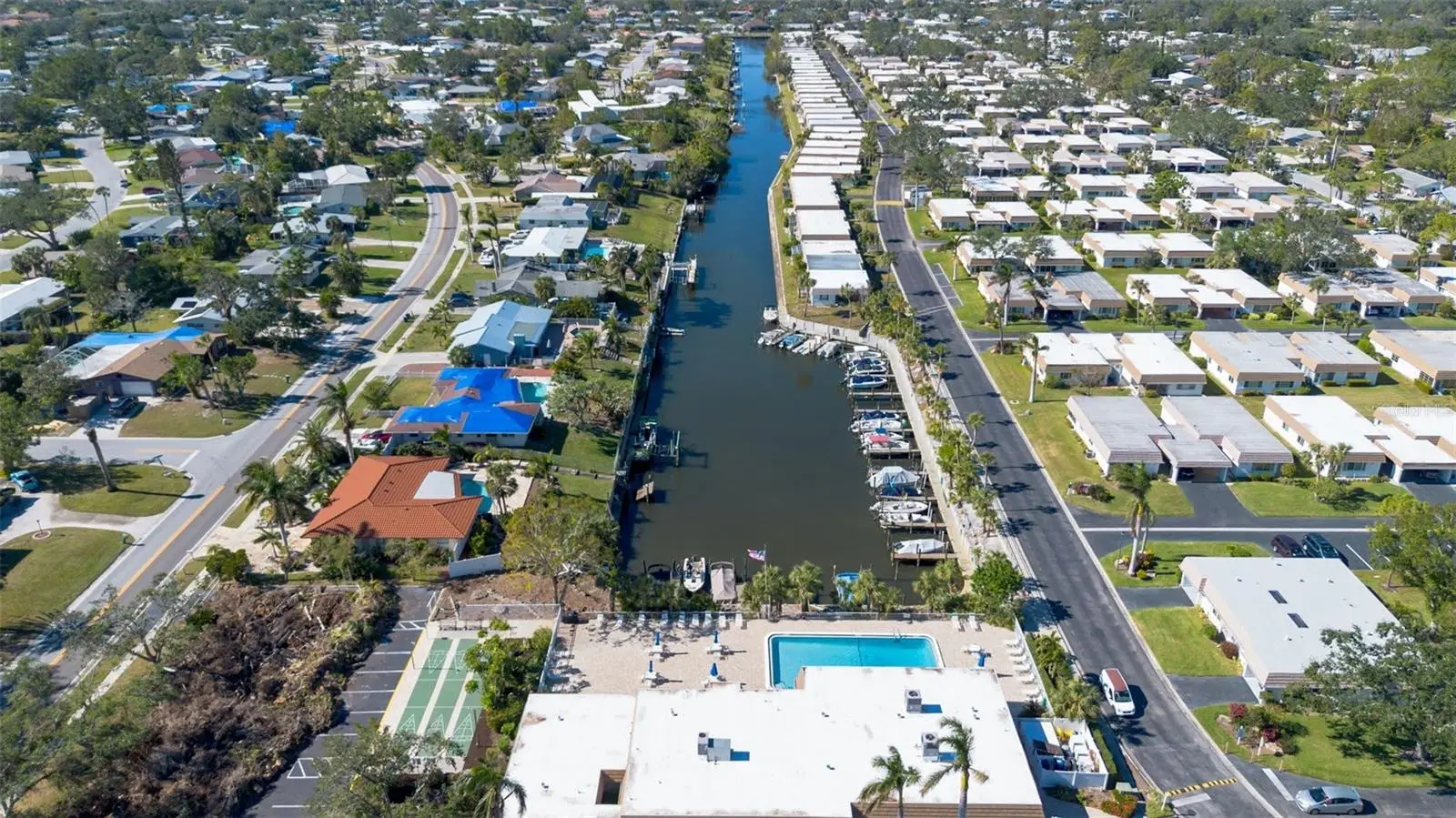 2305 Riverbluff Parkway, FL