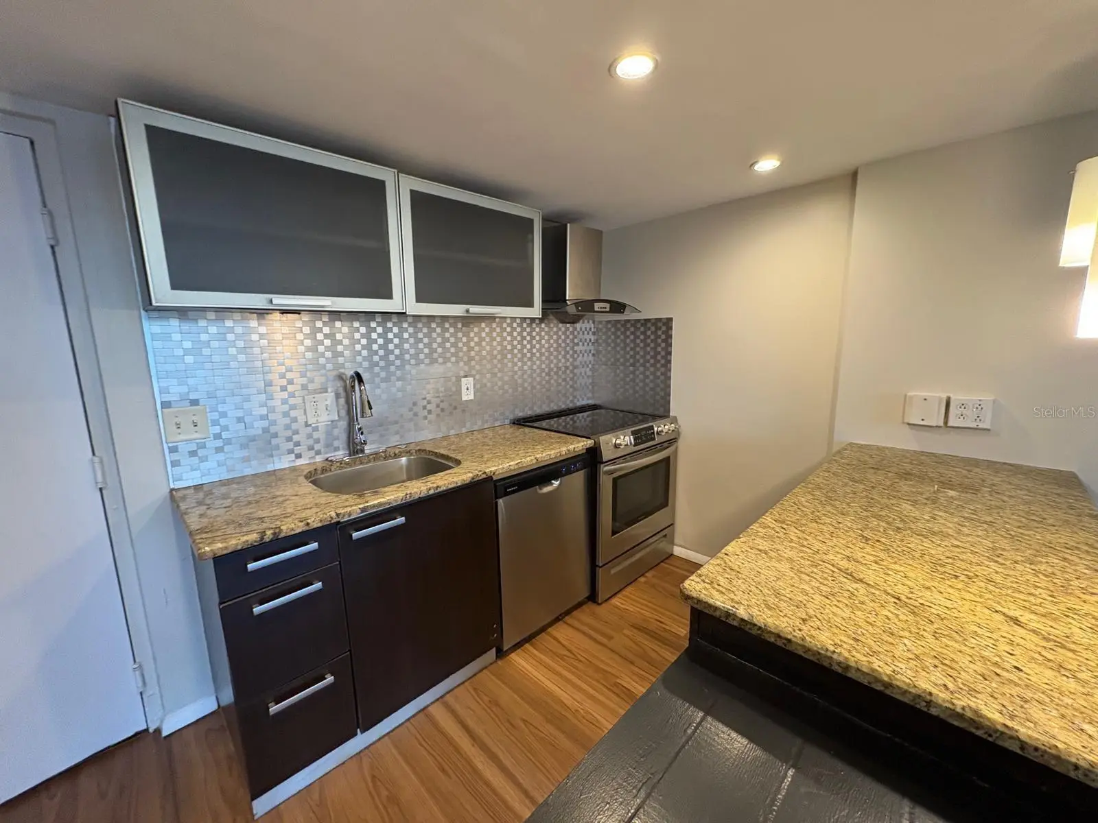 701 Madison Avenue, FL
