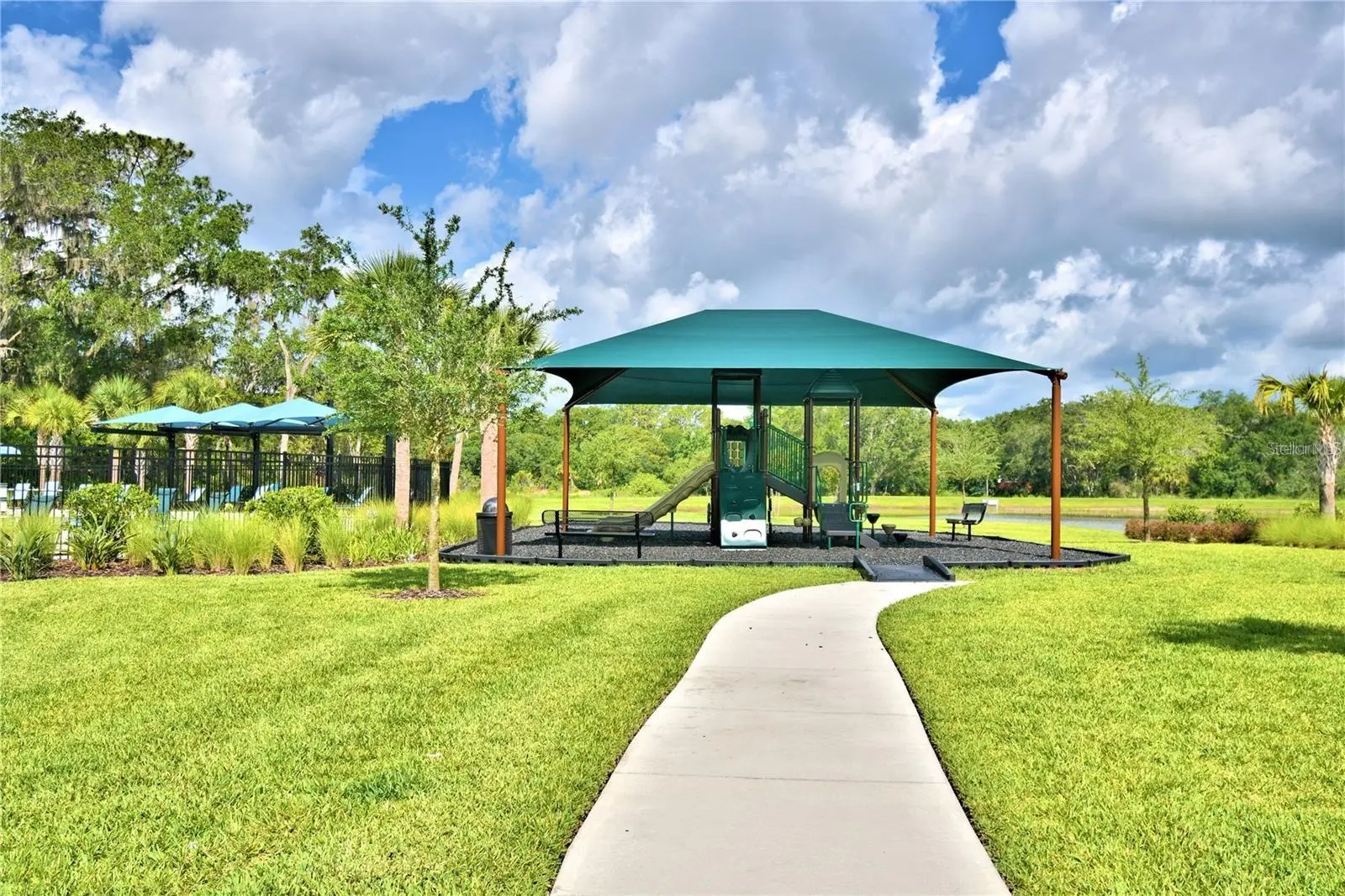 906 Sofia Lane, FL