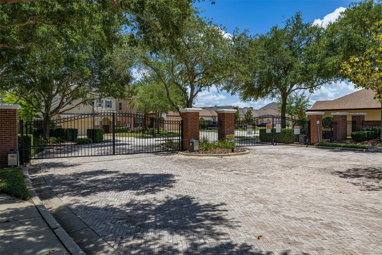 1222 Yorkshire Court, FL