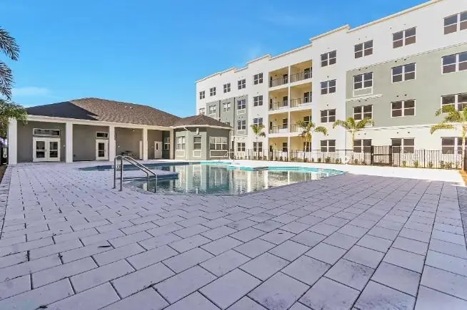 1220 Southstation Place, FL