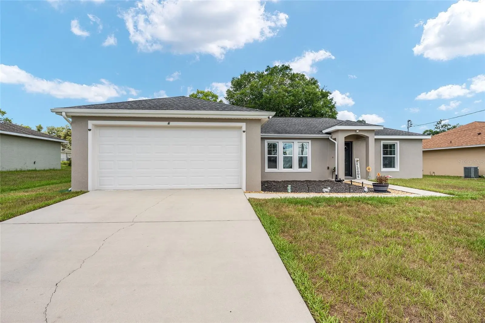 6 Juniper Pass Drive, FL