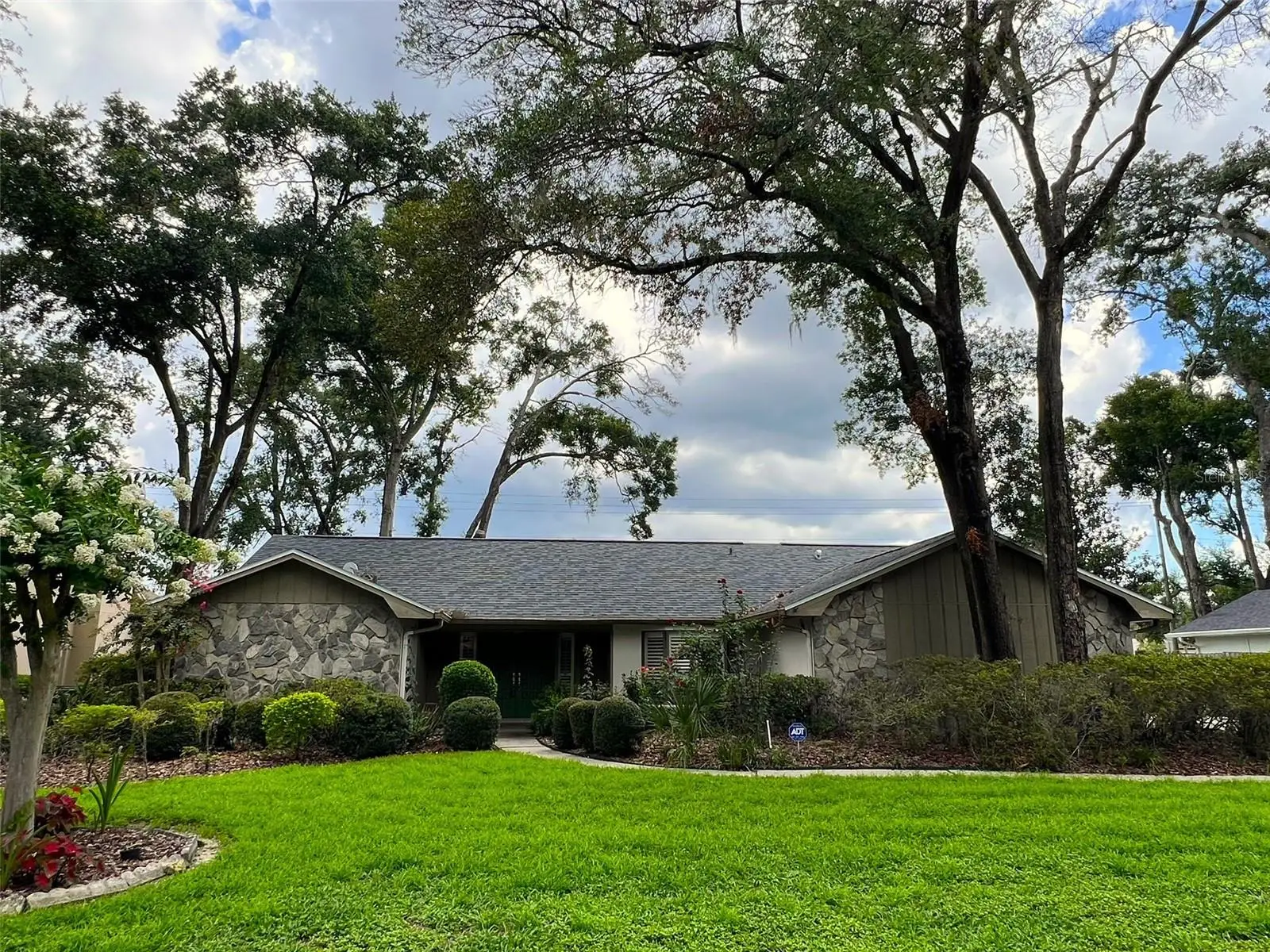 6328 Queensway Drive, FL