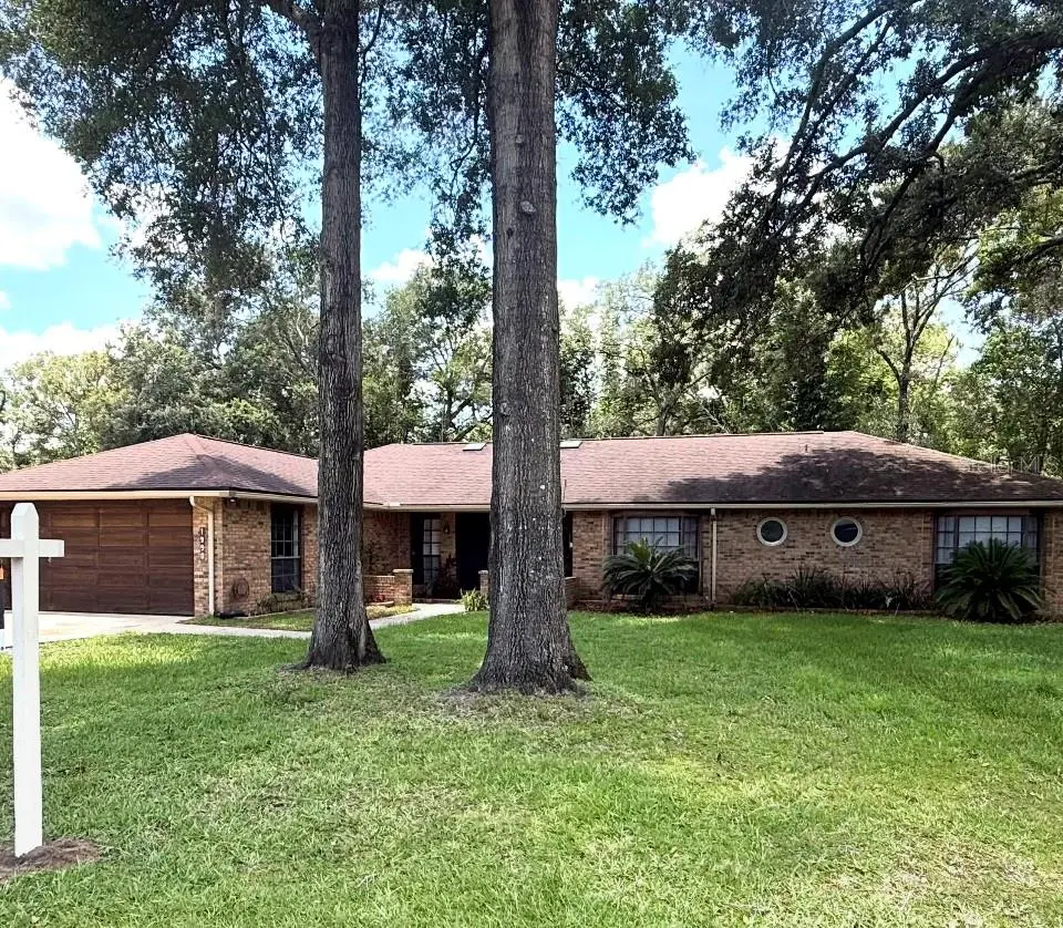 1990 Larchmont Drive, FL