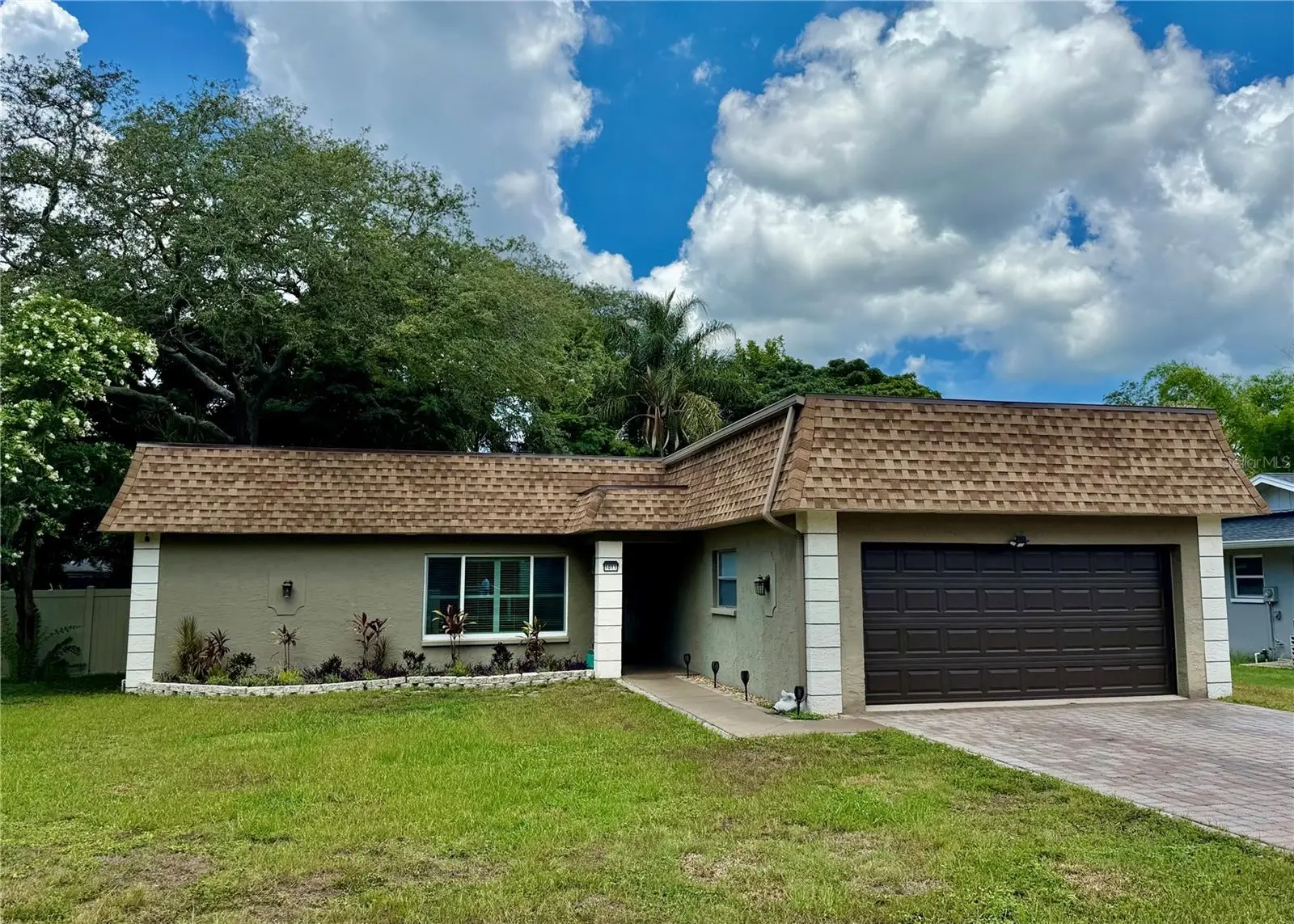 1011 Winding Oaks Drive, FL