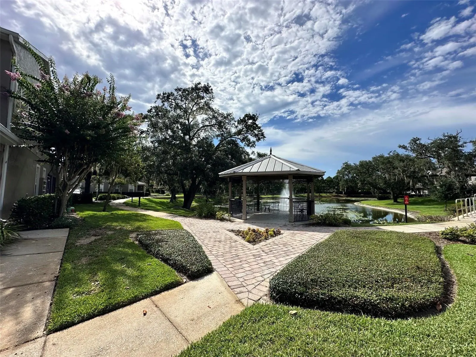 573 Shining Armor Lane, FL