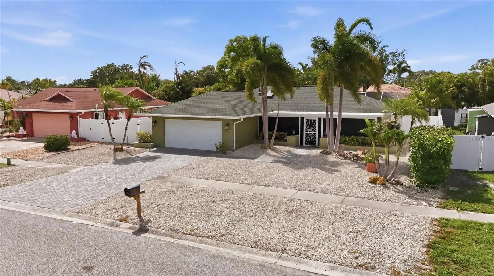 1833 Oak View Drive, FL