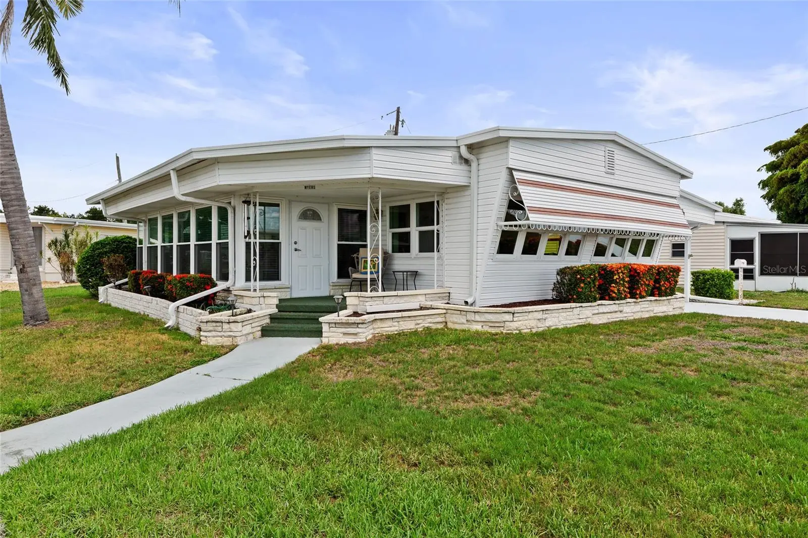 1111 42nd Avenue, FL