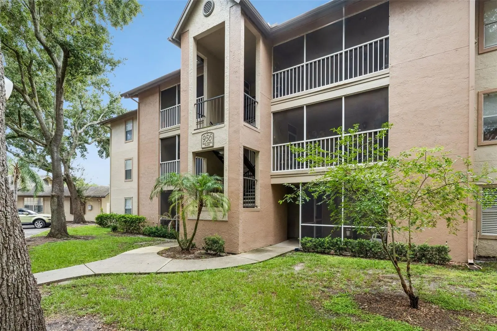 956 Salt Pond Place, FL